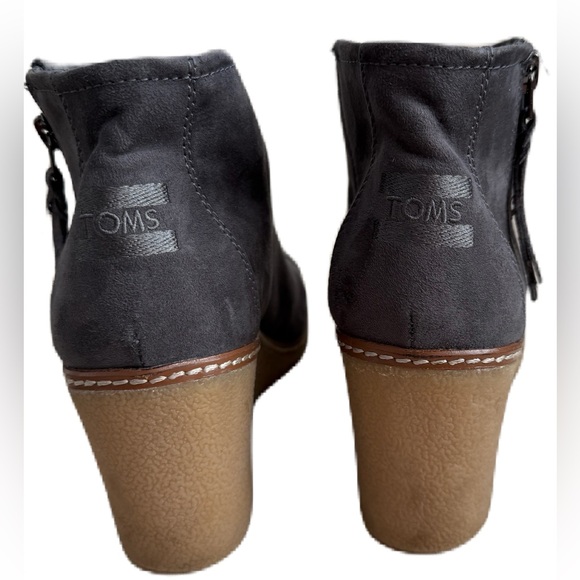 TOMS Gray Clare Wedge Boot Size 8 - Picture 3 of 8